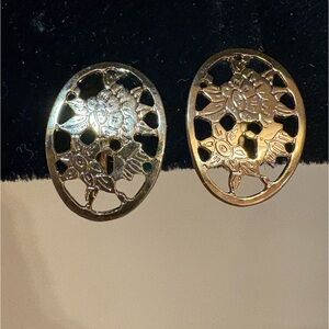 Vintage Avon Gold Tone Oval Filigree Clip-On Earrings